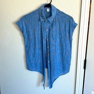 Linen/cotton blend button down top with tie, size xs